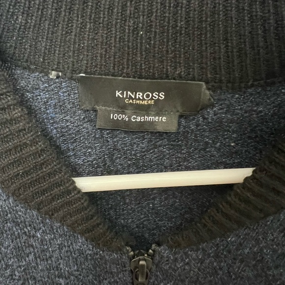 Men's Black and Blue Zip-Up Cashmere Sweater - Picture 2 of 5